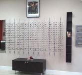 Expositor Parede de 16 Óculos com chave Importado Metal
